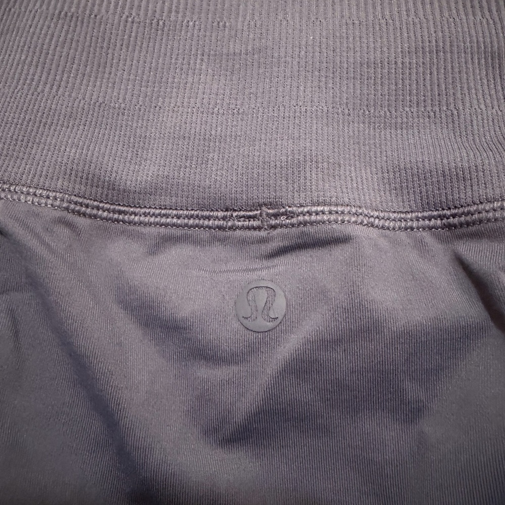 lululemon athletica Nightfall Purple Yoga Capris Pants 💜 - Picture 10 of 11